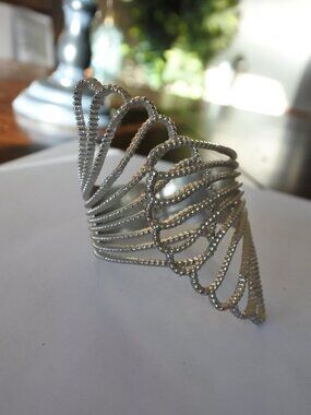 Vintage Silver Tone Hinged Clamper Bracelet Chinese Fan Textured Hinge Cuff